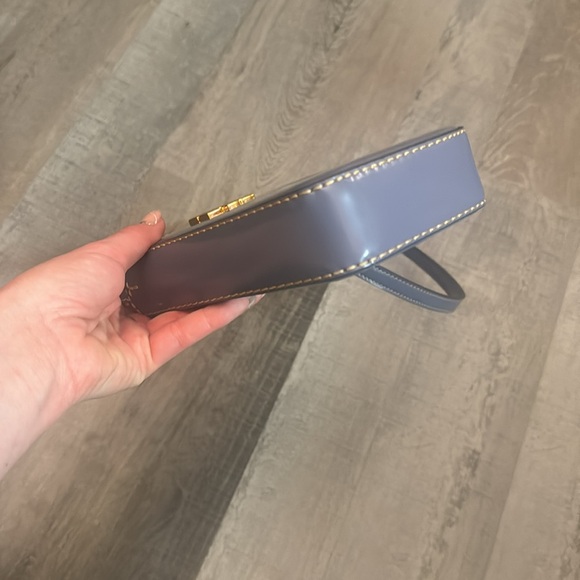 ￼ Tory Burch Britten Smooth Phone Crossbody in Dark Lotus,  NWOT $328 Value - Picture 5 of 9